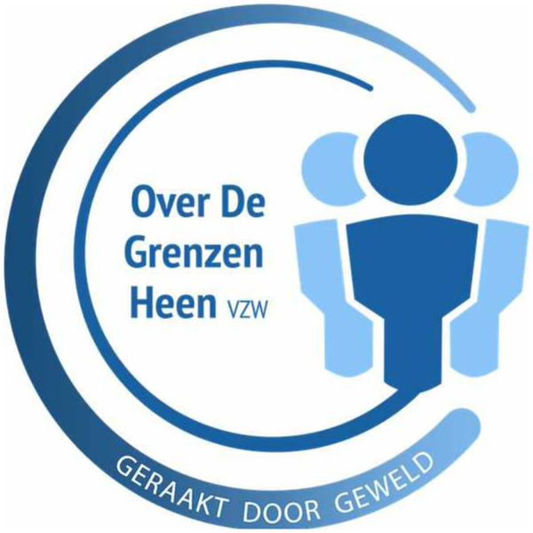 Over De Grenzen Heen VZW logo: twee cirkekels symboliseren de leefomgeving en omringen een lotgenoot geraakt door geweld. Deze lotgenoot is gesteund door twee steunfiguren achter deze.